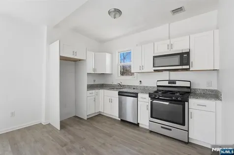 7 Prospect Terrace East Orange NJ 07017