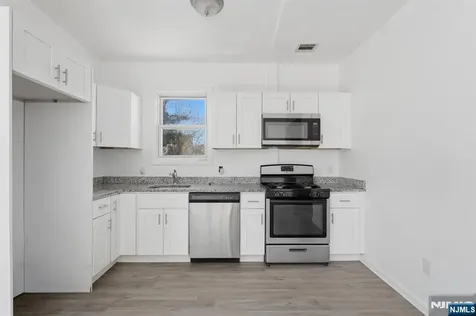 7 Prospect Terrace East Orange NJ 07017