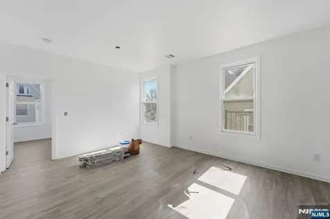 7 Prospect Terrace East Orange NJ 07017