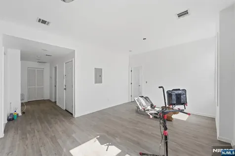 7 Prospect Terrace East Orange NJ 07017