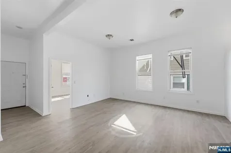 7 Prospect Terrace East Orange NJ 07017