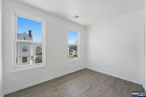 7 Prospect Terrace East Orange NJ 07017