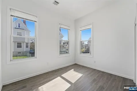 7 Prospect Terrace East Orange NJ 07017
