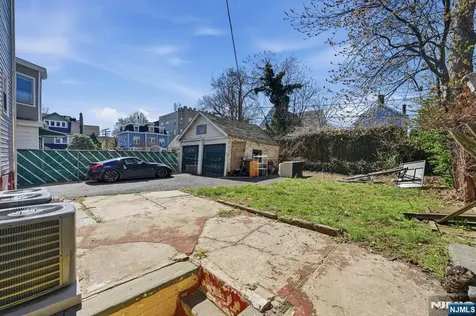 7 Prospect Terrace East Orange NJ 07017