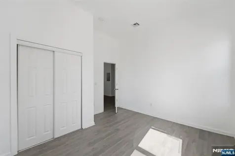 7 Prospect Terrace East Orange NJ 07017