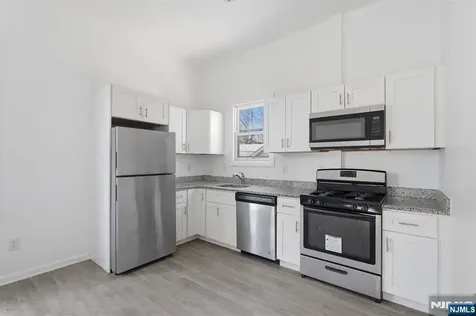 7 Prospect Terrace East Orange NJ 07017