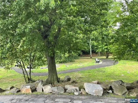 1 Wall Fort Lee NJ 07024