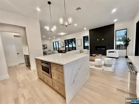 44 George Street Tenafly NJ 07670