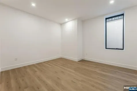 44 George Street Tenafly NJ 07670