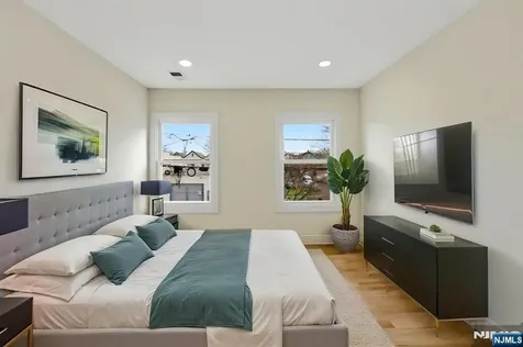 450 Highland Avenue Passaic NJ 07055