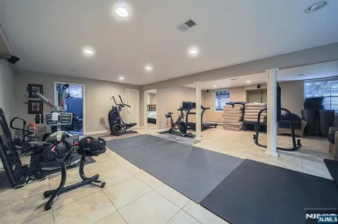 130 Irving Street Leonia NJ 07605