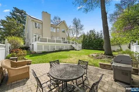 130 Irving Street Leonia NJ 07605