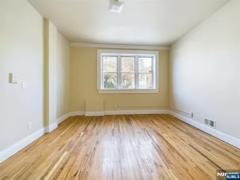 413-15 Dodd Street East Orange NJ 07017