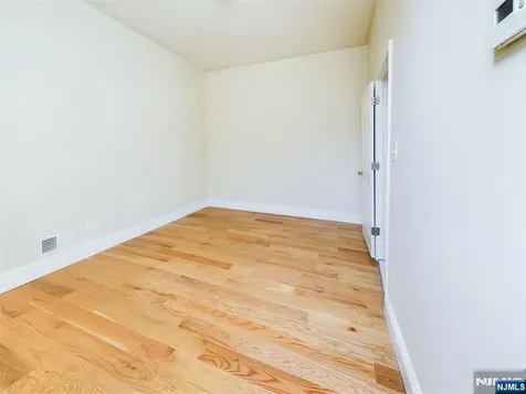 413-15 Dodd Street East Orange NJ 07017