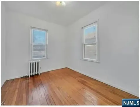 649 New Jersey Avenue Lyndhurst NJ 07071