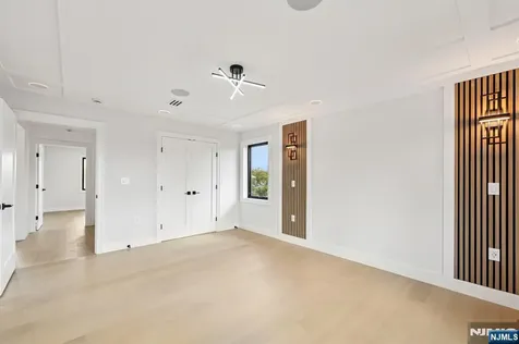 51 Albany Avenue Nutley NJ 07110
