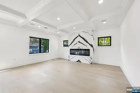 51 Albany Avenue Nutley NJ 07110