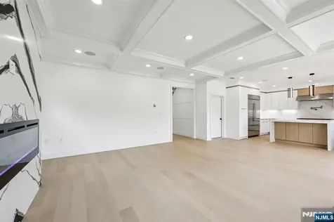 51 Albany Avenue Nutley NJ 07110