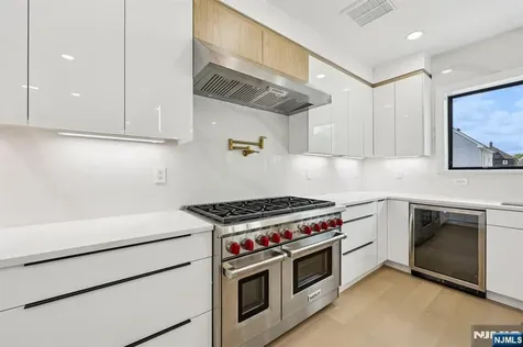 51 Albany Avenue Nutley NJ 07110