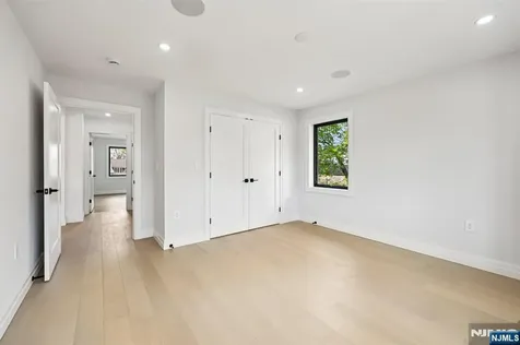 51 Albany Avenue Nutley NJ 07110