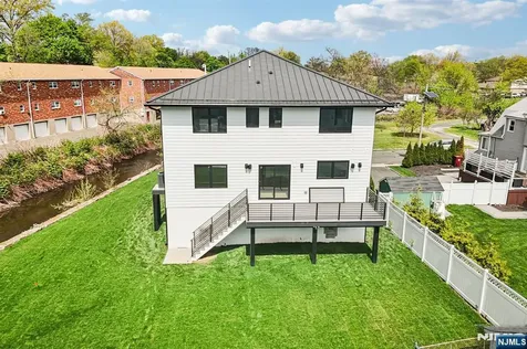 51 Albany Avenue Nutley NJ 07110