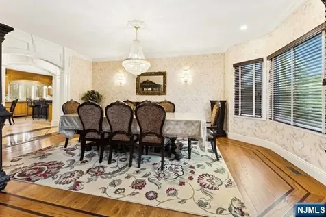 324 Lake Street Upper Saddle River NJ 07458