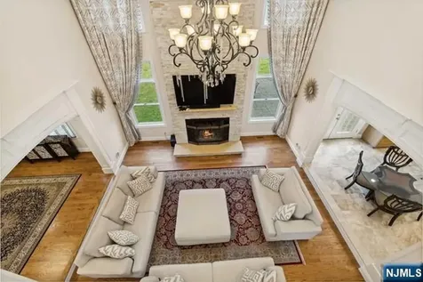 324 Lake Street Upper Saddle River NJ 07458