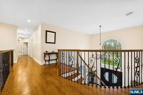 324 Lake Street Upper Saddle River NJ 07458