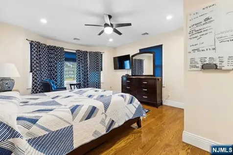 324 Lake Street Upper Saddle River NJ 07458