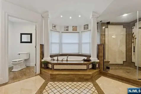 324 Lake Street Upper Saddle River NJ 07458