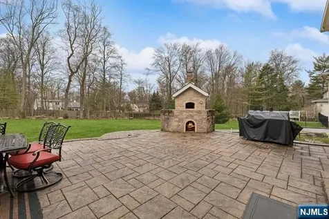 324 Lake Street Upper Saddle River NJ 07458