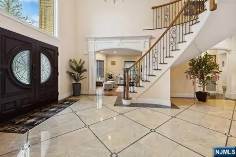 324 Lake Street Upper Saddle River NJ 07458