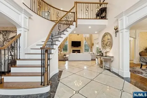 324 Lake Street Upper Saddle River NJ 07458