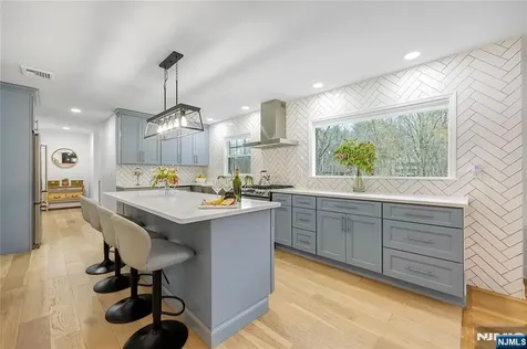 68 Burnwood Lane Upper Saddle River NJ 07458