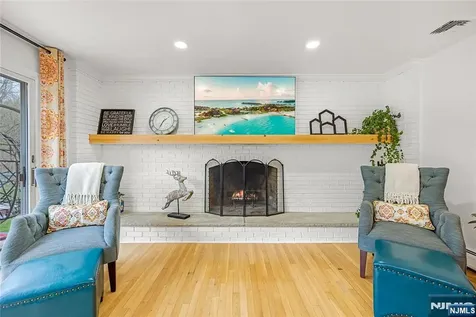 68 Burnwood Lane Upper Saddle River NJ 07458