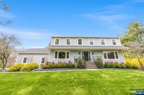 68 Burnwood Lane Upper Saddle River NJ 07458
