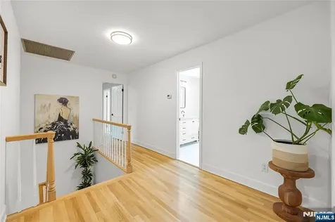 68 Burnwood Lane Upper Saddle River NJ 07458