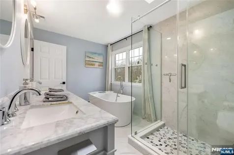 68 Burnwood Lane Upper Saddle River NJ 07458