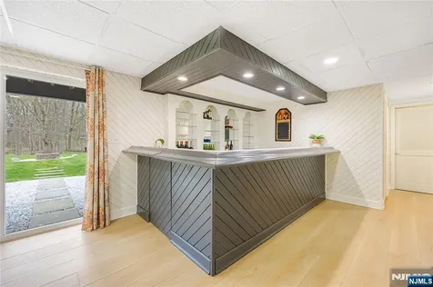 68 Burnwood Lane Upper Saddle River NJ 07458