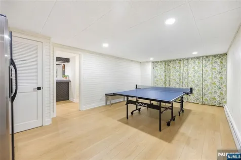 68 Burnwood Lane Upper Saddle River NJ 07458