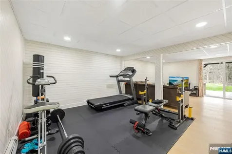 68 Burnwood Lane Upper Saddle River NJ 07458