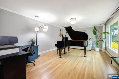 68 Burnwood Lane Upper Saddle River NJ 07458