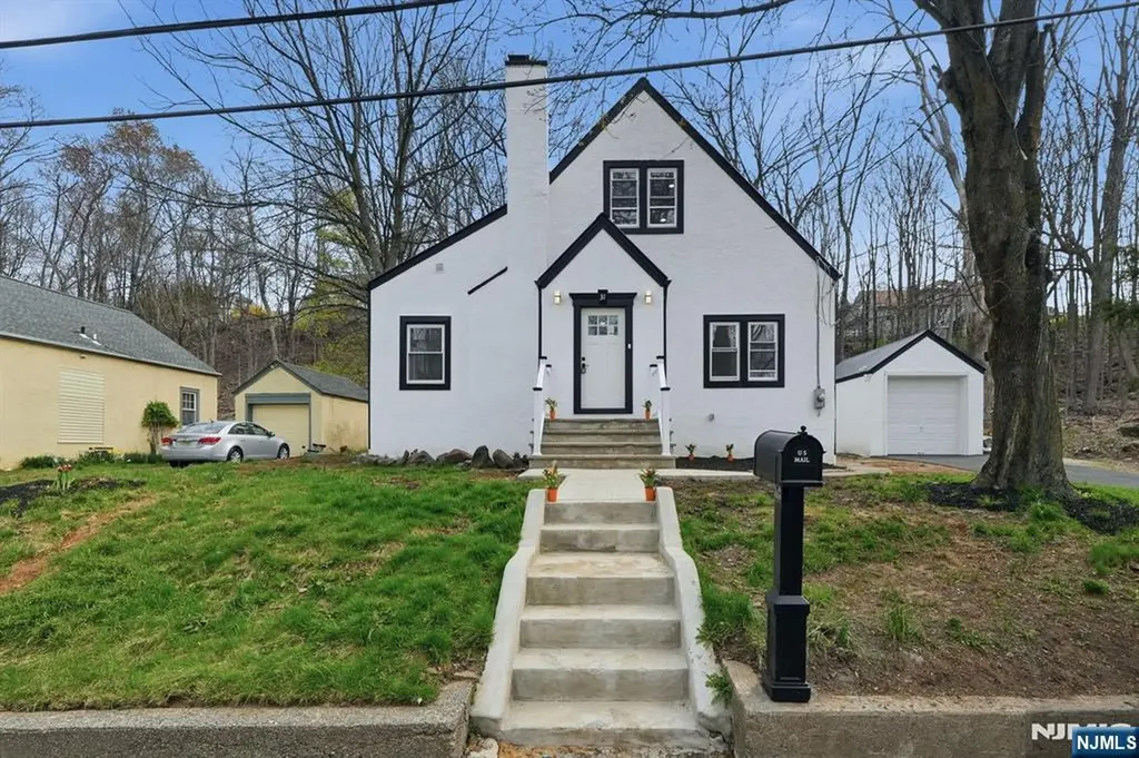 31 Saint Moritz Place Wayne NJ 07470