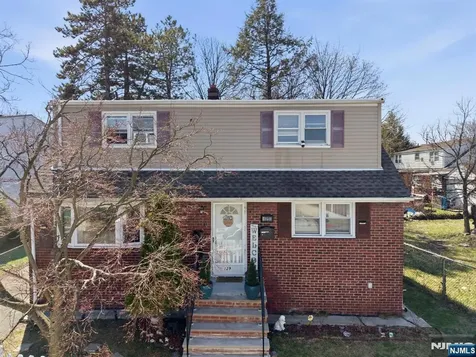 129 Oxford Paterson NJ 07522