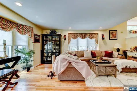 18 Dockery Drive West Orange NJ 07052