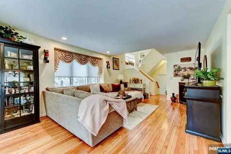 18 Dockery Drive West Orange NJ 07052