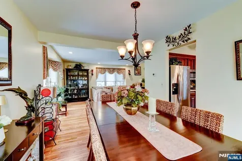 18 Dockery Drive West Orange NJ 07052