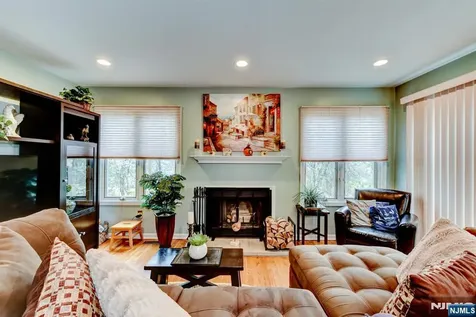 18 Dockery Drive West Orange NJ 07052