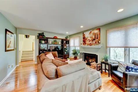 18 Dockery Drive West Orange NJ 07052