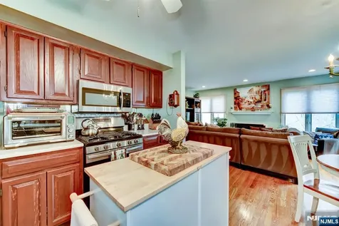 18 Dockery Drive West Orange NJ 07052